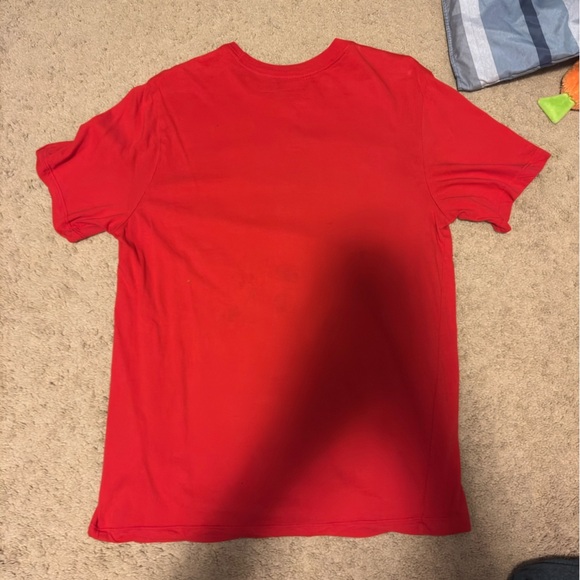 Nike Red Mens Shirt - Picture 2 of 3